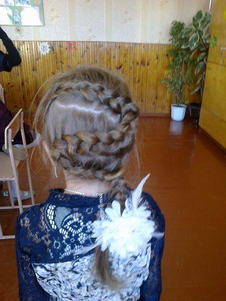 Мамы учеников Барановичской гимназии сделали детям праздничные прически