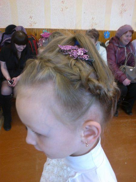 Мамы учеников Барановичской гимназии сделали детям праздничные прически