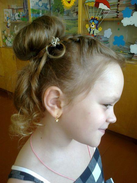 Мамы учеников Барановичской гимназии сделали детям праздничные прически