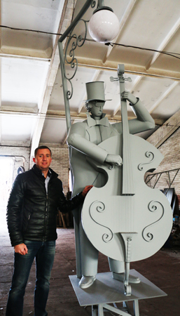 В Слуцке появятся металлические скульптуры дворника и музыканта