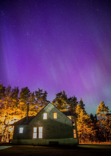 ФОТОФАКТ: В Браславе и Глубоком запечатлели редкое для Беларуси природное явление – северное сияние