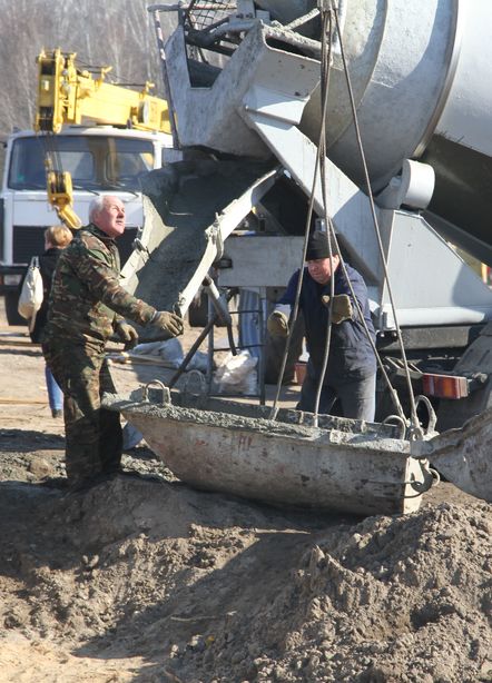 Как реконструируют дамбу на Мышанке в Барановичском районе
