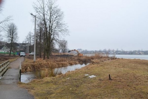 В Глубоком вокруг озера Кагальное достроят набережную (ФОТО)