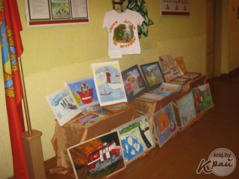 15 работ вилейчан поучаствуют в областном этапе смотра-конкурса детского творчества «Спасатели глазами детей» (ФОТО)