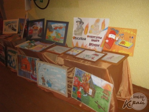 15 работ вилейчан поучаствуют в областном этапе смотра-конкурса детского творчества «Спасатели глазами детей» (ФОТО)