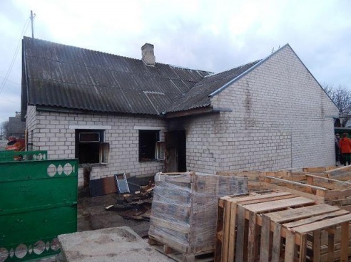 В Барановичах во время пожара пострадала пенсионерка