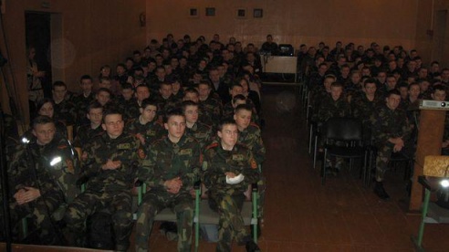 Баранавіцкія літаратары чыталі вершы кадэтам