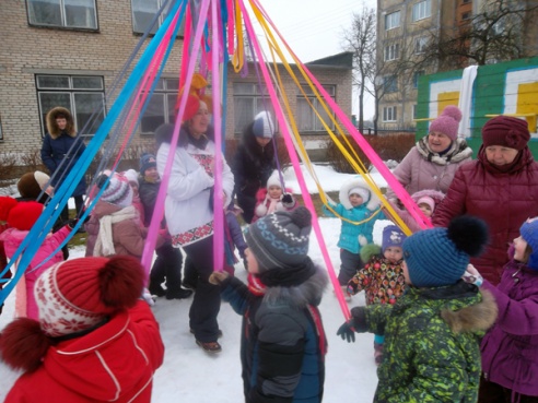 Народные гулянья в детском саду
