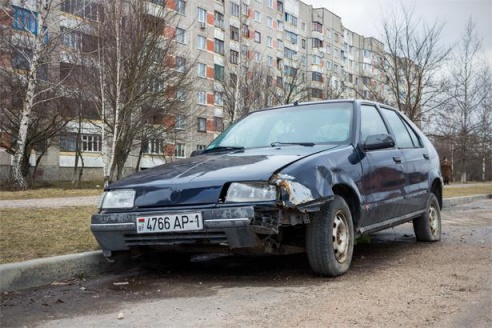 Автохлам на улицах города Барановичи
