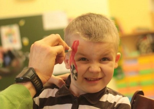 Барановичские волонтеры устроили праздник для ребят с особенностями психофизического развития