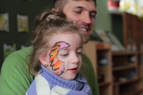 Барановичские волонтеры устроили праздник для ребят с особенностями психофизического развития