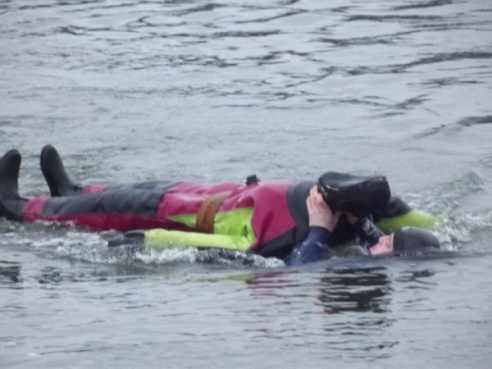 Сотрудники Вилейского РОЧС стали вторыми на областном первенстве среди спасателей-пловцов и водолазов (ФОТО)