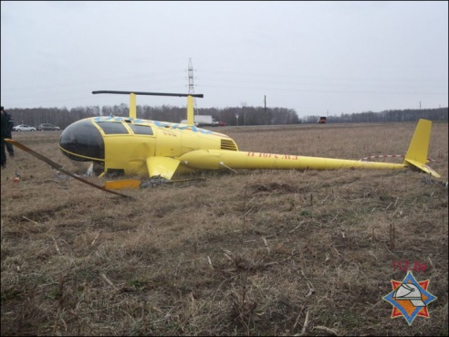 В Кобринском районе аварийную посадку совершил частный вертолет