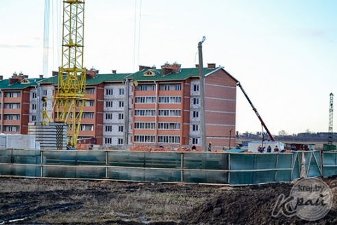 В новом микрорайоне Глубокого начали строить 60-квартирный дом по госзаказу, детский сад – в планах (ФОТО)