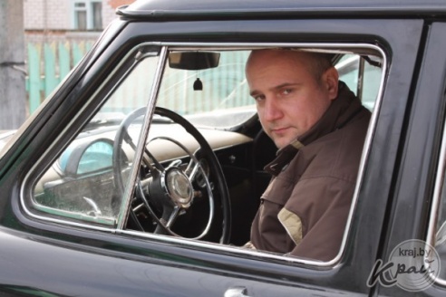 Реставратор из Вилейки Анатолий Курдеко возвращает к жизни советские «Волги» (ФОТО)