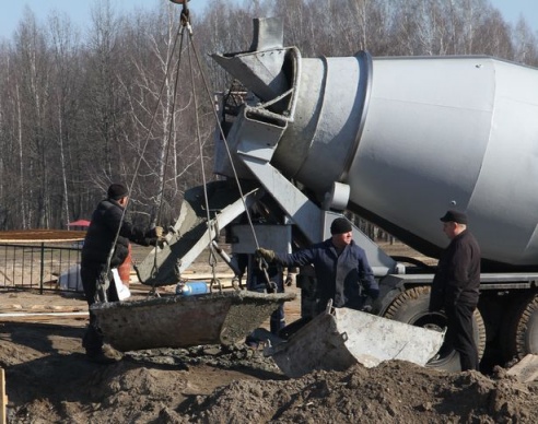 Как реконструируют дамбу на Мышанке в Барановичском районе