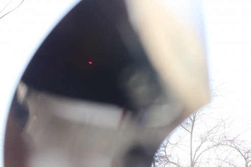 Жители Слуцка наблюдали солнечное затмение