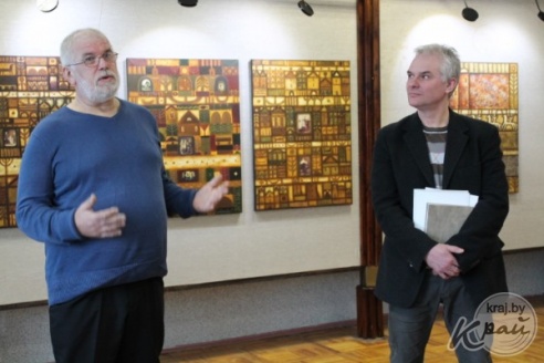 Недосказанность и таинственность – в Вилейке открылась выставка художника-монументалиста Александра Сильвановича (ФОТО)