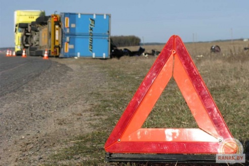 Фотофакт: в Светлогорском районе перевернулась фура, пострадал водитель