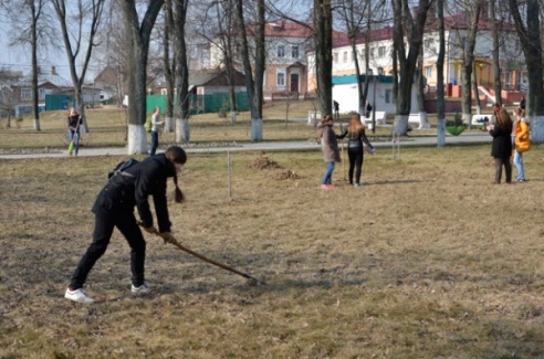 ФОТОРЕПОРТАЖ: Как в Глубоком и районе 21 марта прошел субботник