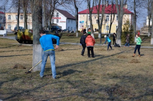 ФОТОРЕПОРТАЖ: Как в Глубоком и районе 21 марта прошел субботник
