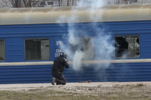 В Барановичах «освобождали заложников»