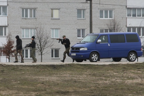 В Барановичах «освобождали заложников»