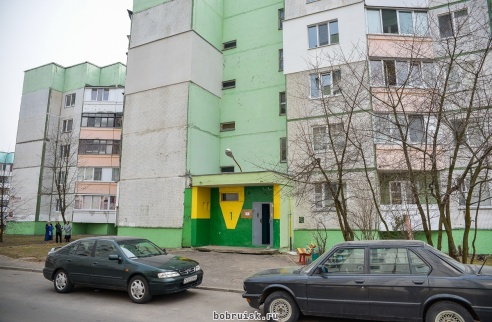 ЧП на Батова: девушка упала с 9-этажного дома