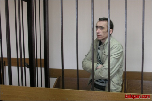 «Неделю труп лежит в кладовке, а они сидят и пьют!»