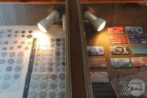Деньги разных стран мира можно увидеть на выставке в вилейском музее (ФОТО)