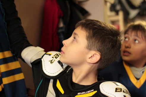 Фоторепортаж: На юношеском турнире юные хоккеисты из Барановичей обыграли витебскую команду