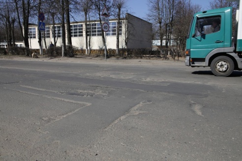Когда будут ремонтировать дороги в Барановичах и хватит ли средств на это?