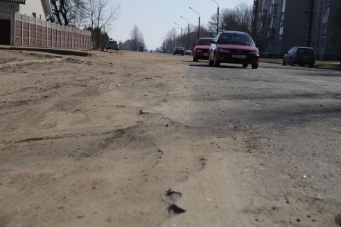 Когда будут ремонтировать дороги в Барановичах и хватит ли средств на это?