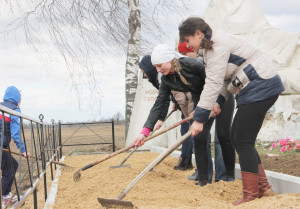 Республиканский субботник прошел в Костюковичском районе