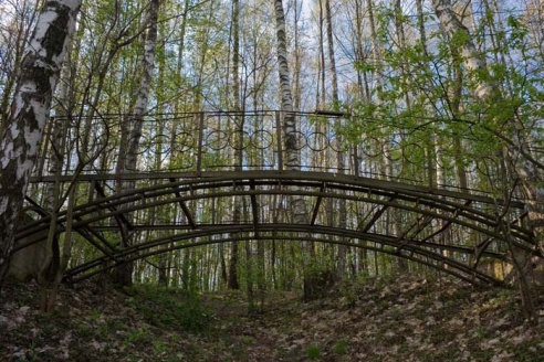 Они соединяют нас