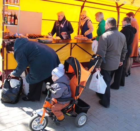 В Барановичах открылась торговая ярмарка