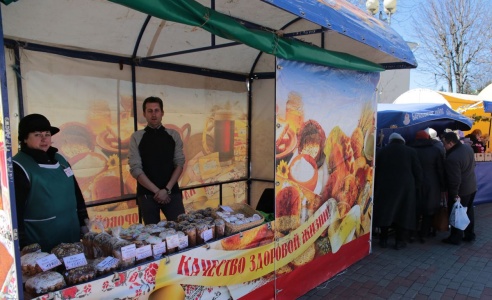 В Барановичах открылась торговая ярмарка