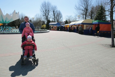 В Барановичах открылась торговая ярмарка