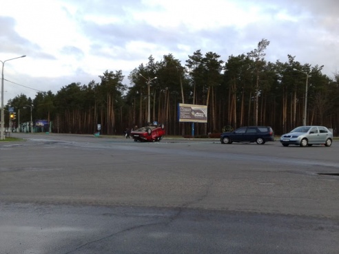 Фотофакт: в Светлогорске автомобиль перевернулся «вверх ногами»