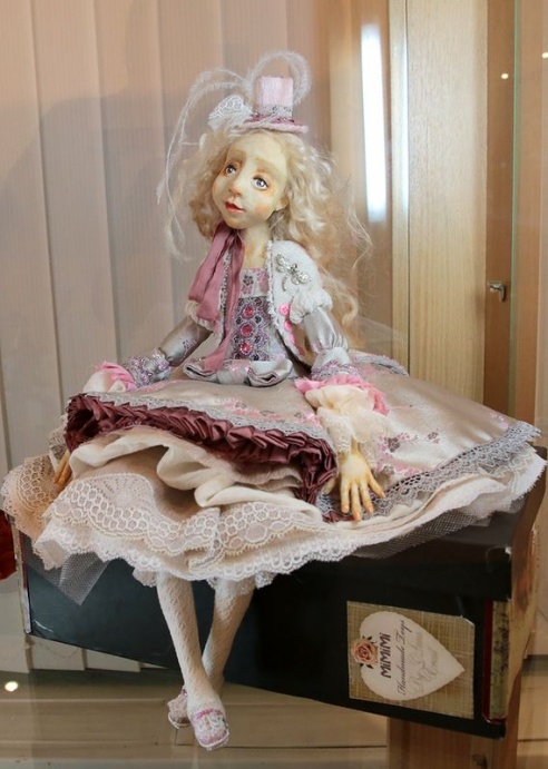 Выставка авторских кукол открылась в Барановичах