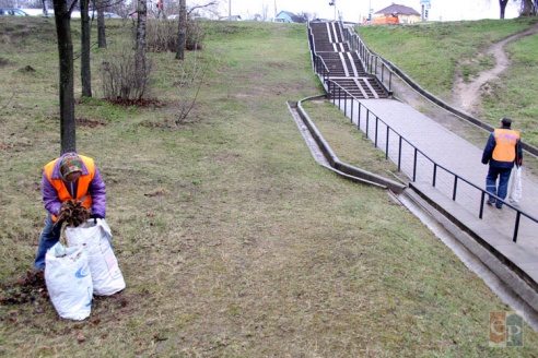 В Борисове проходит ярмарка в день добровольного труда