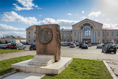 Мемориальные и памятные камни в Барановичах