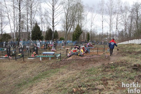 Горецкие кладбища накануне Радуницы. ФОТО