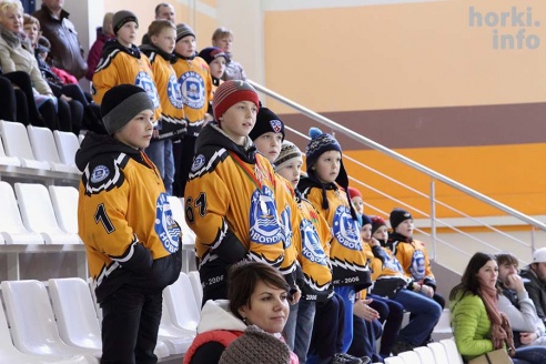 На детском республиканском турнире по хоккею горецкие ребята завоевали второе место