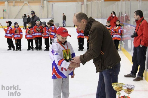 На детском республиканском турнире по хоккею горецкие ребята завоевали второе место