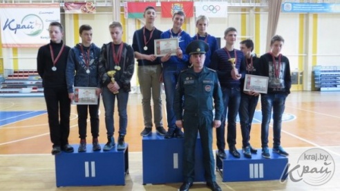 Сборная Молодечненского района стала первой в областном первенстве по спасению на воде (ФОТО)