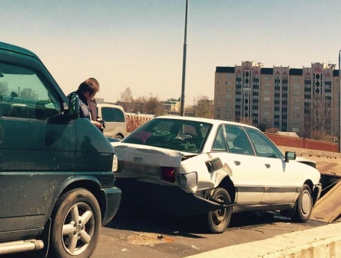 В Барановичах из-за аварий пробки образовались и на другом путепроводе, на проспекте Советском
