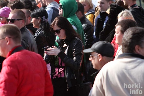 Скоростное маневрирование в Горках: море машин и людей