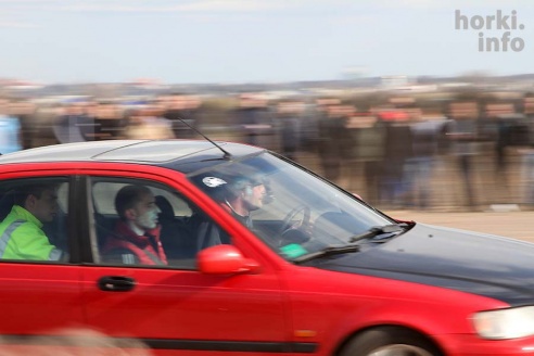 Скоростное маневрирование в Горках: море машин и людей