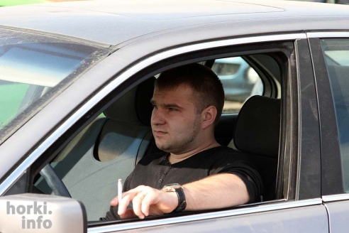 Скоростное маневрирование в Горках: море машин и людей